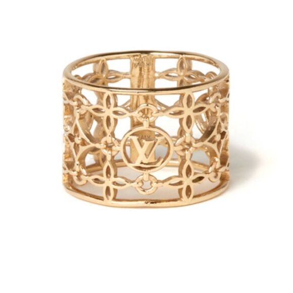 Louis Vuitton Filigree Goldtoned Ring 7 - Picture 1 of 12